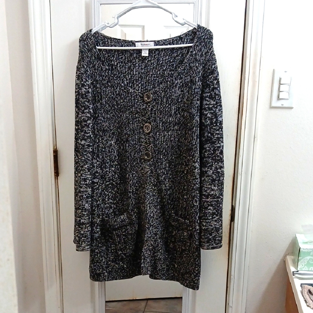 Gray Midi Sweater with Long Sleeves and Scoop Neck